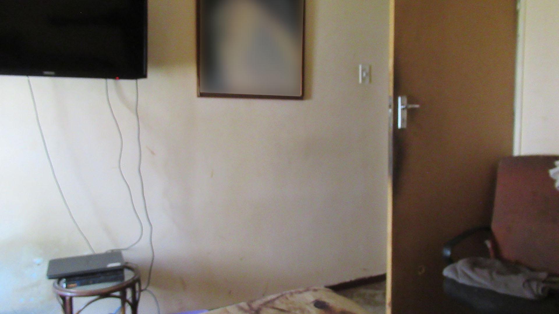 Bed Room 1 - 14 square meters of property in Tulisa Park