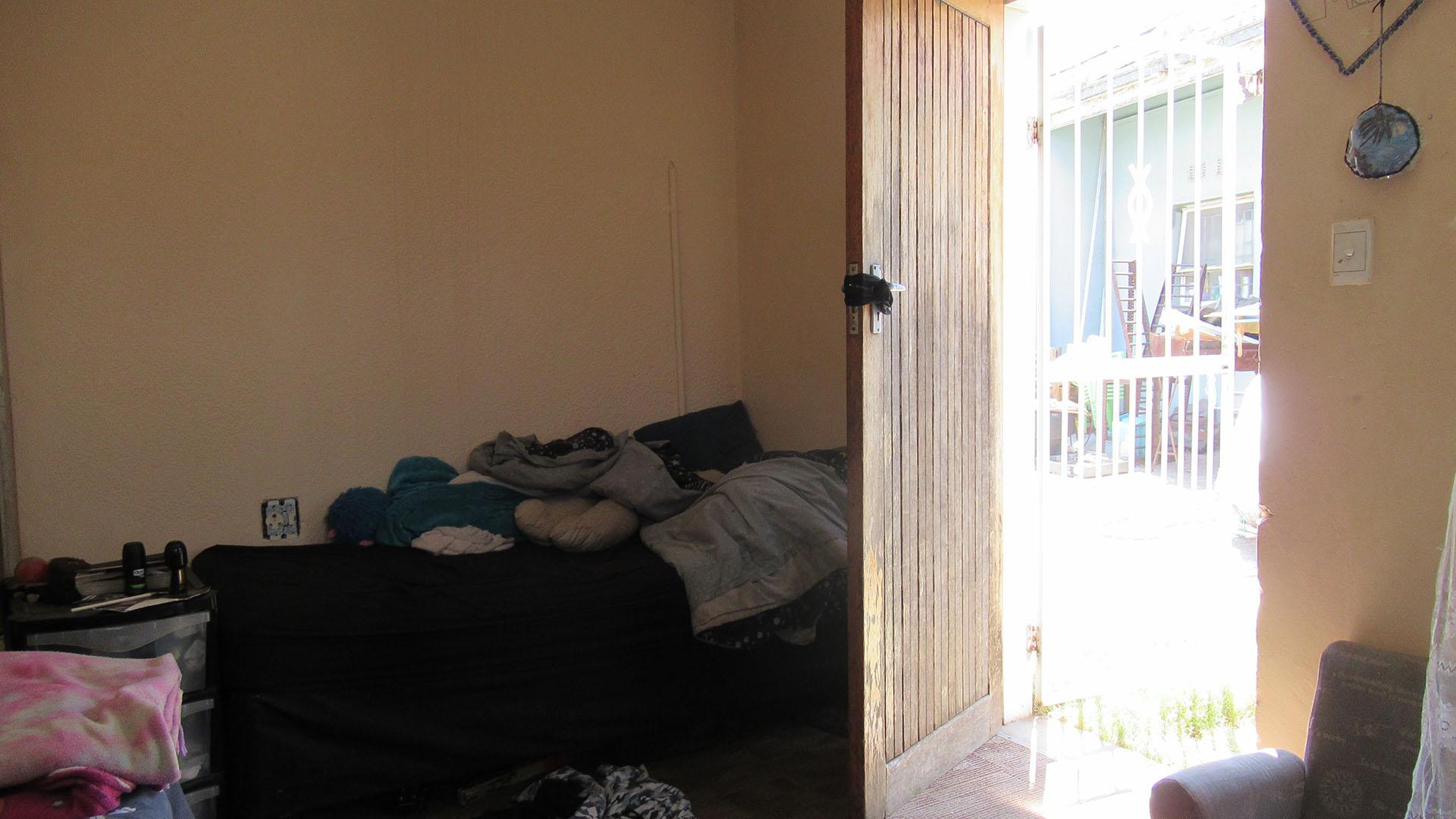 Flatlet - 43 square meters of property in Tulisa Park