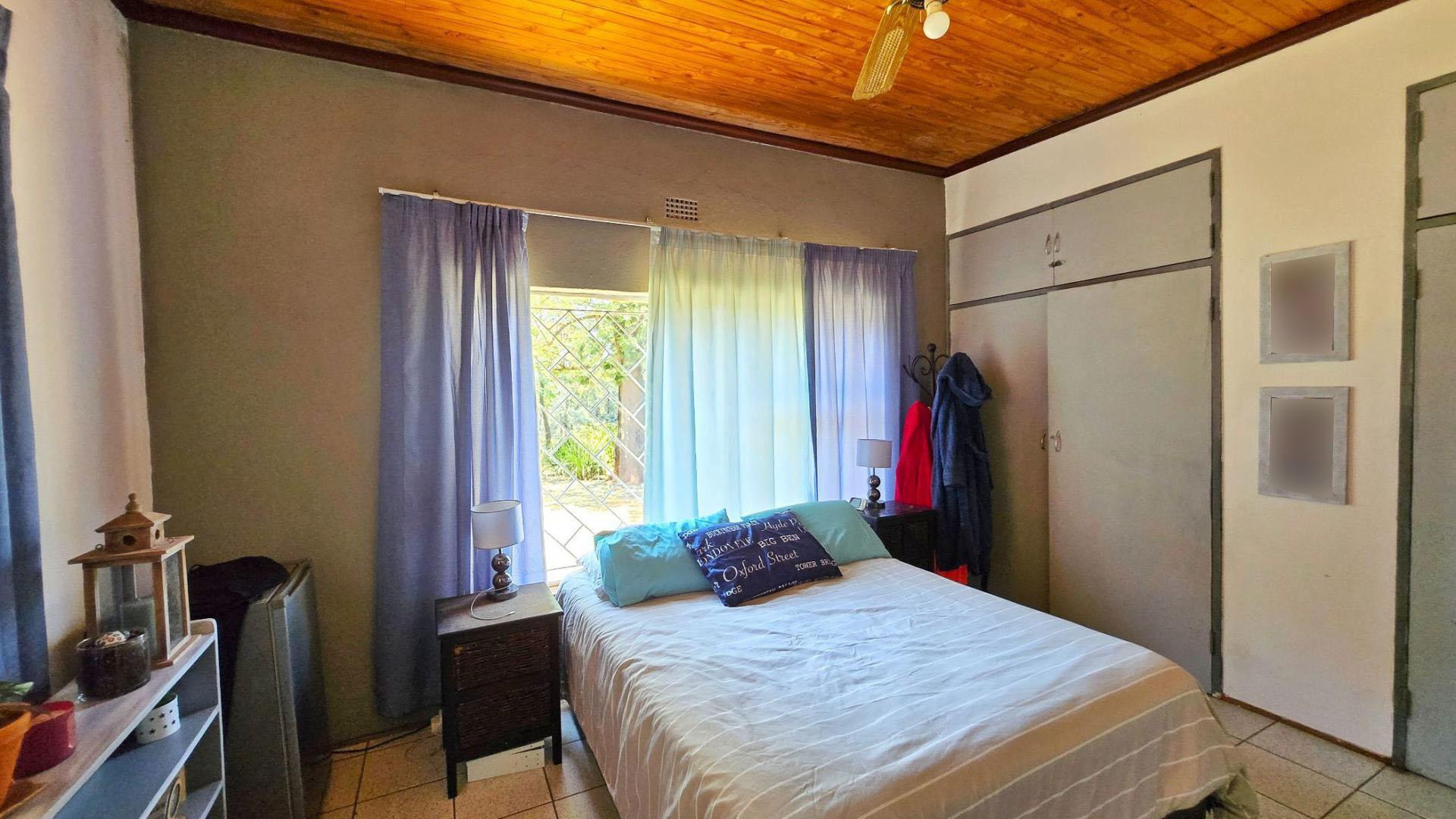 Bed Room 2 of property in Bashewa