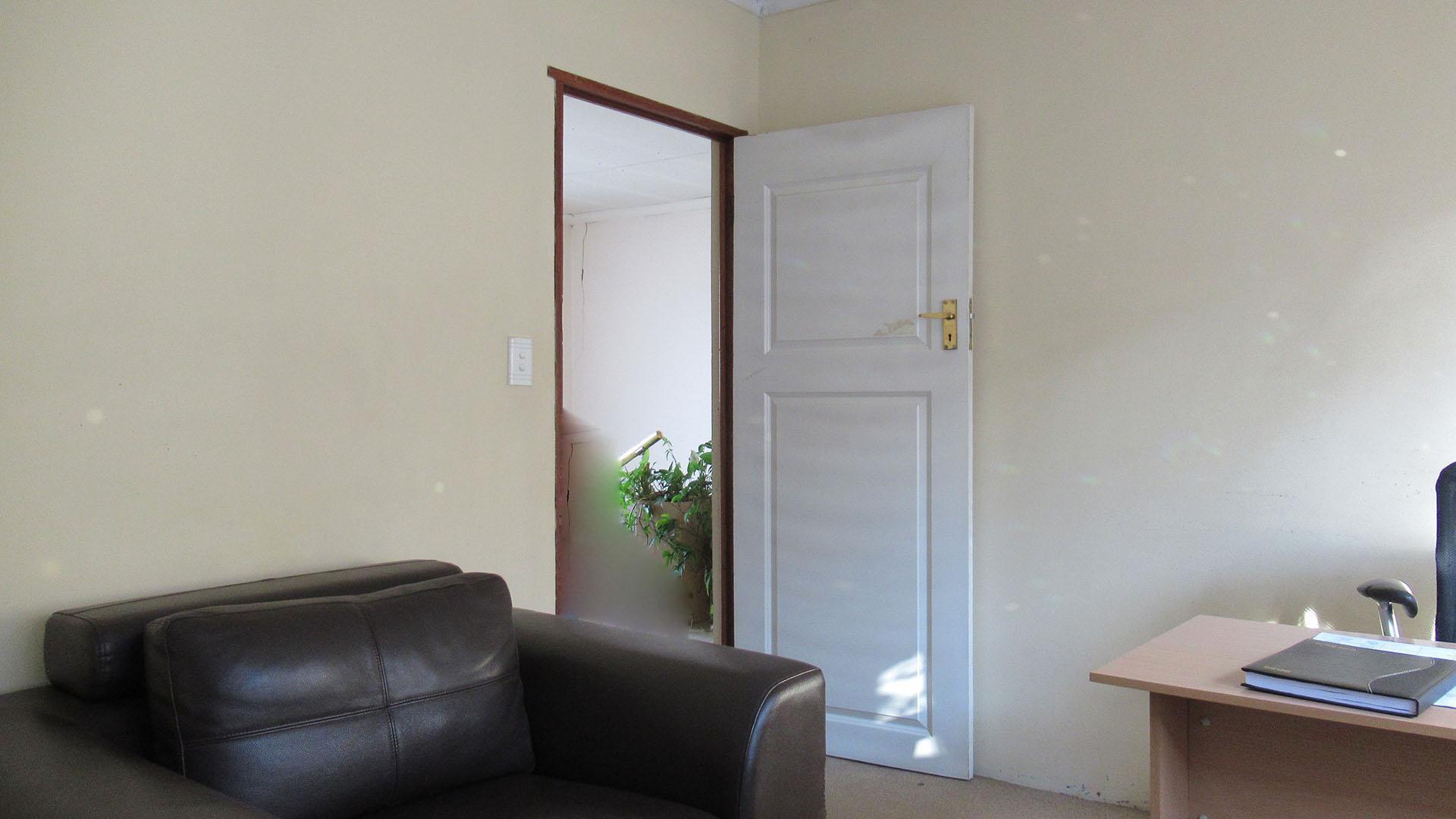 Study - 13 square meters of property in Lenasia South
