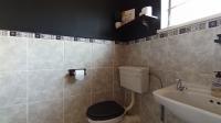 Main Bathroom - 4 square meters of property in Gerdview