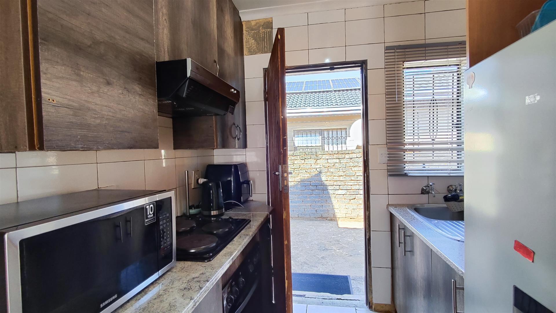 Kitchen - 4 square meters of property in Crystal Park