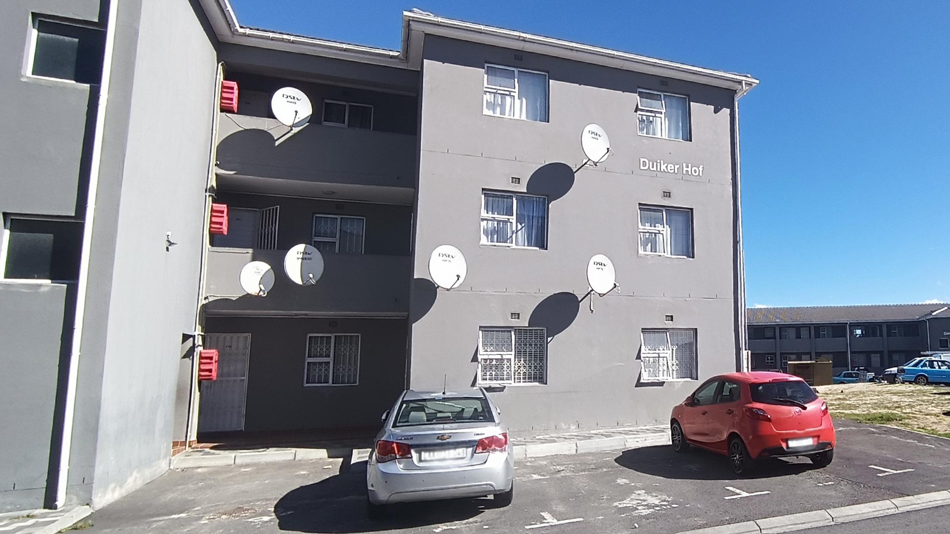 Front View of property in Blue Downs