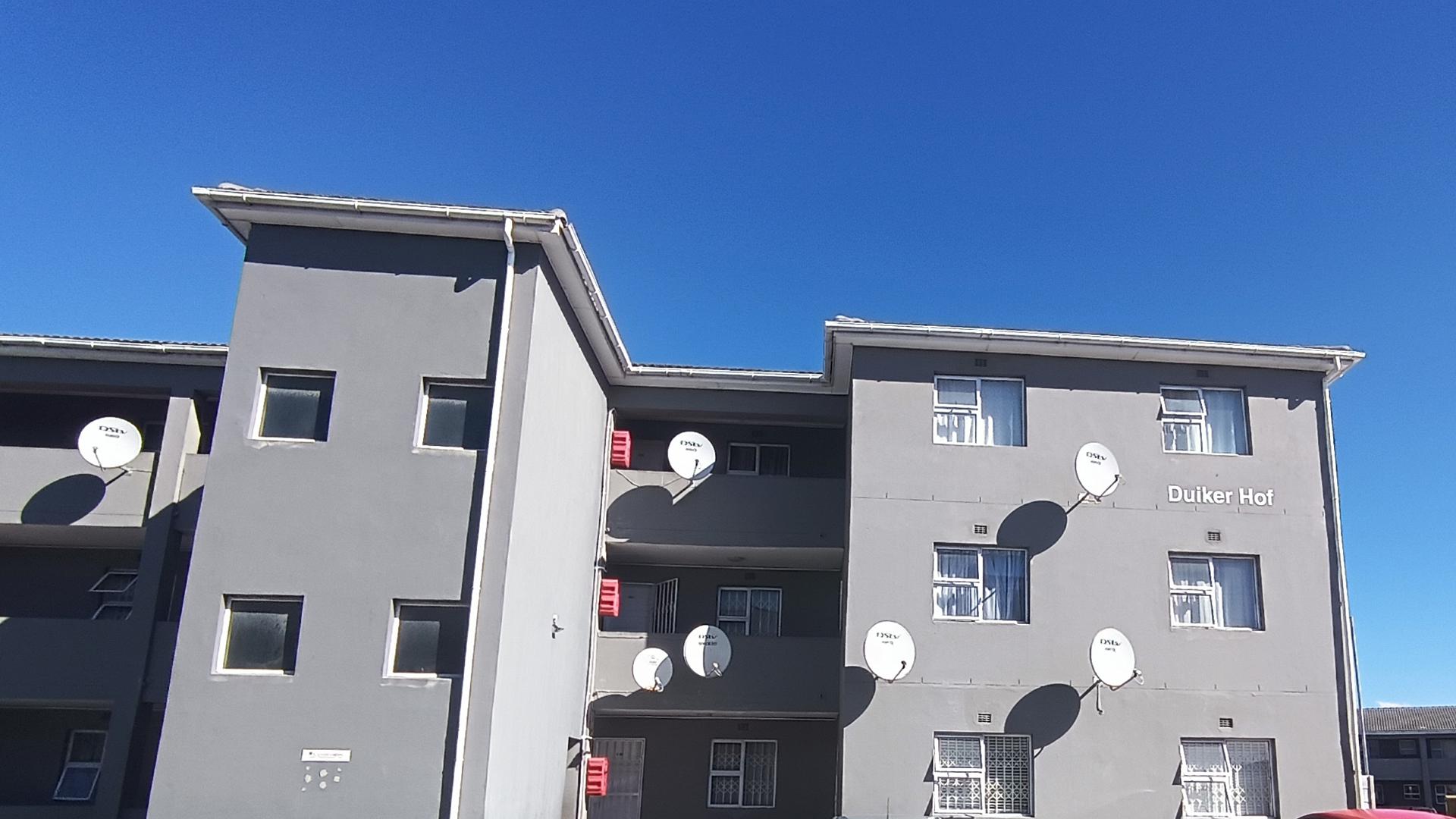 Front View of property in Blue Downs