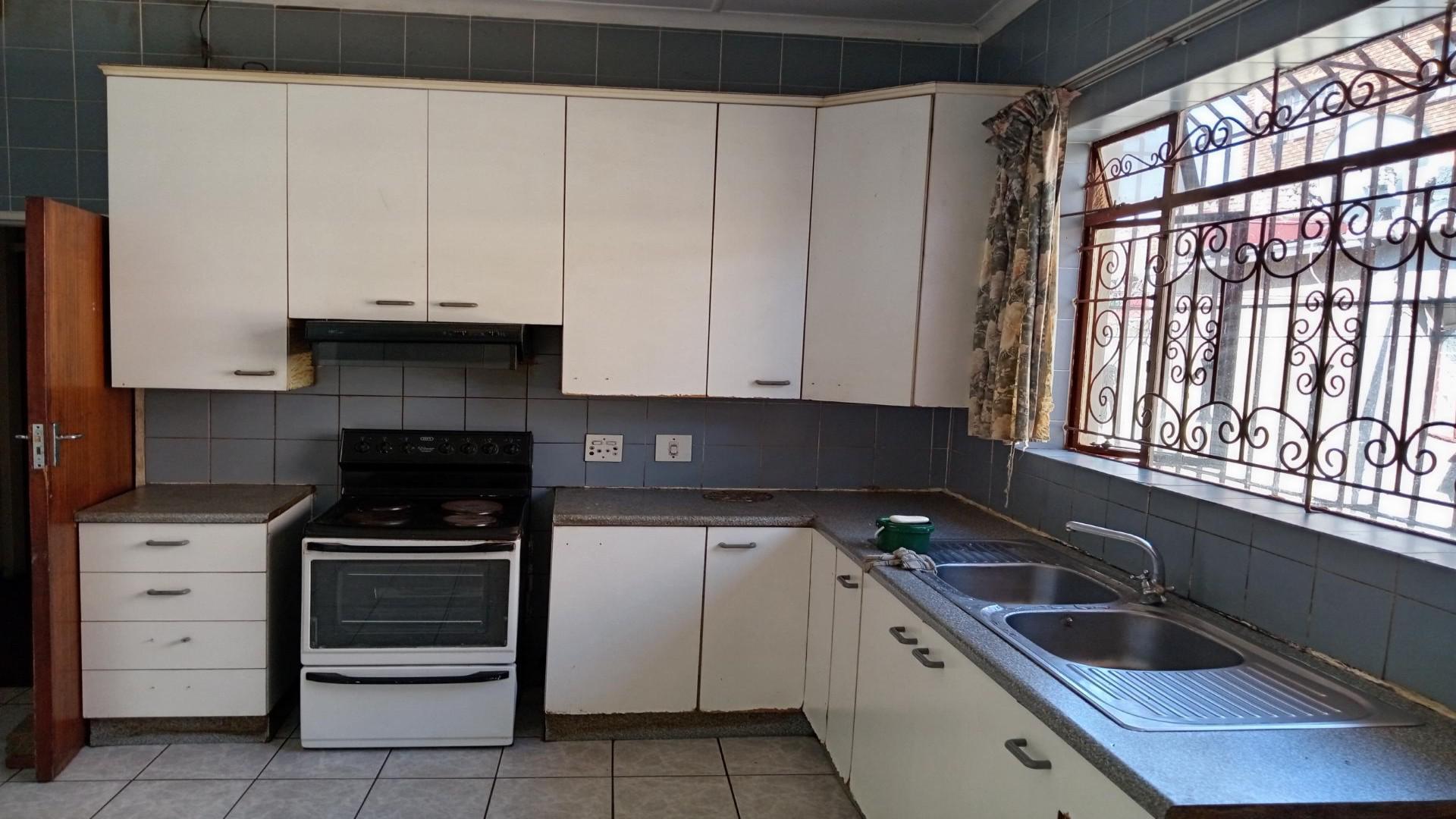 Kitchen of property in Lorentzville