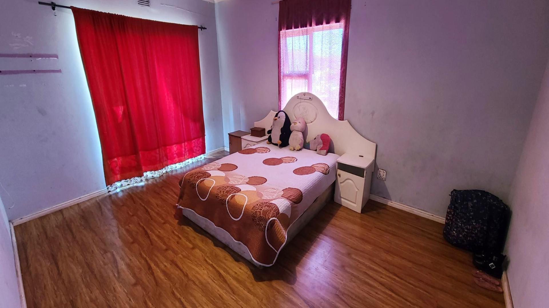 Bed Room 4 of property in Malibu Village