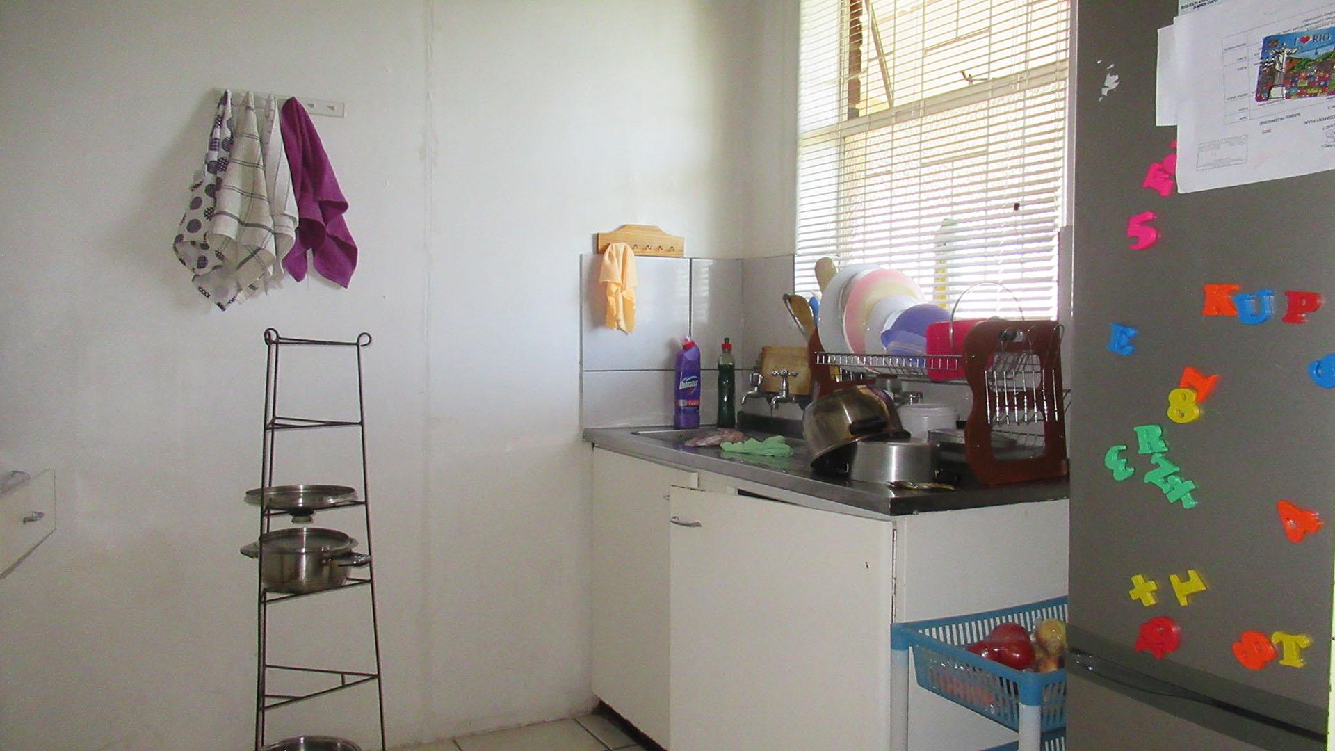 Kitchen - 8 square meters of property in Florida