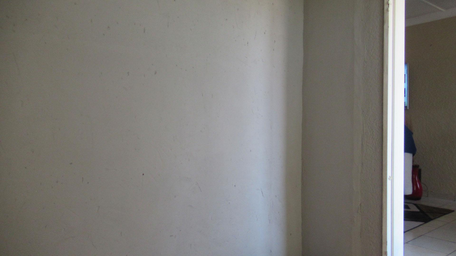 Bed Room 2 - 10 square meters of property in Florida