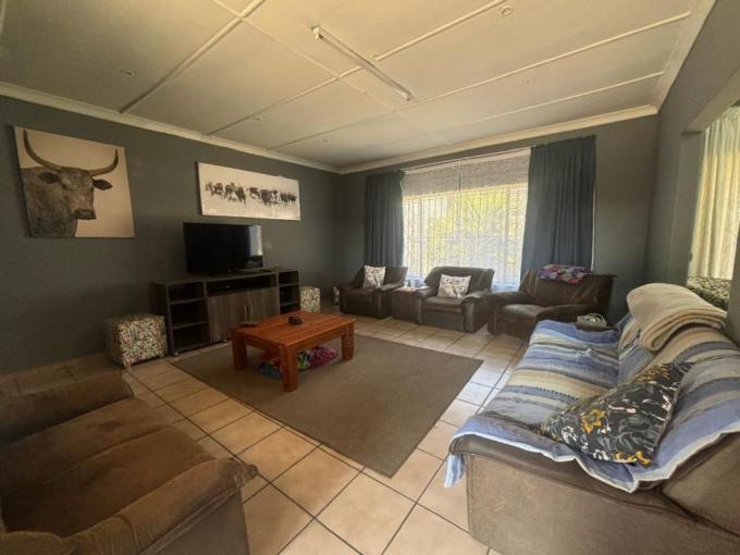 3 Bedroom House for Sale For Sale in Emalahleni (Witbank)  - MR694537