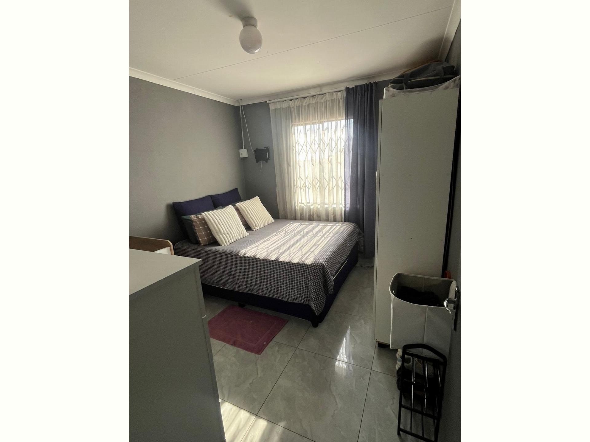  of property in Dawn Park