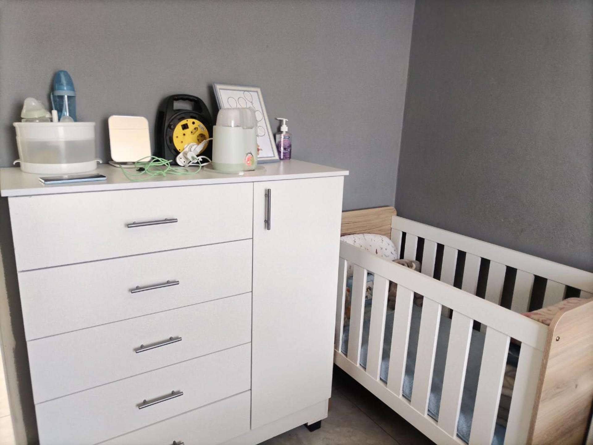  of property in Dawn Park