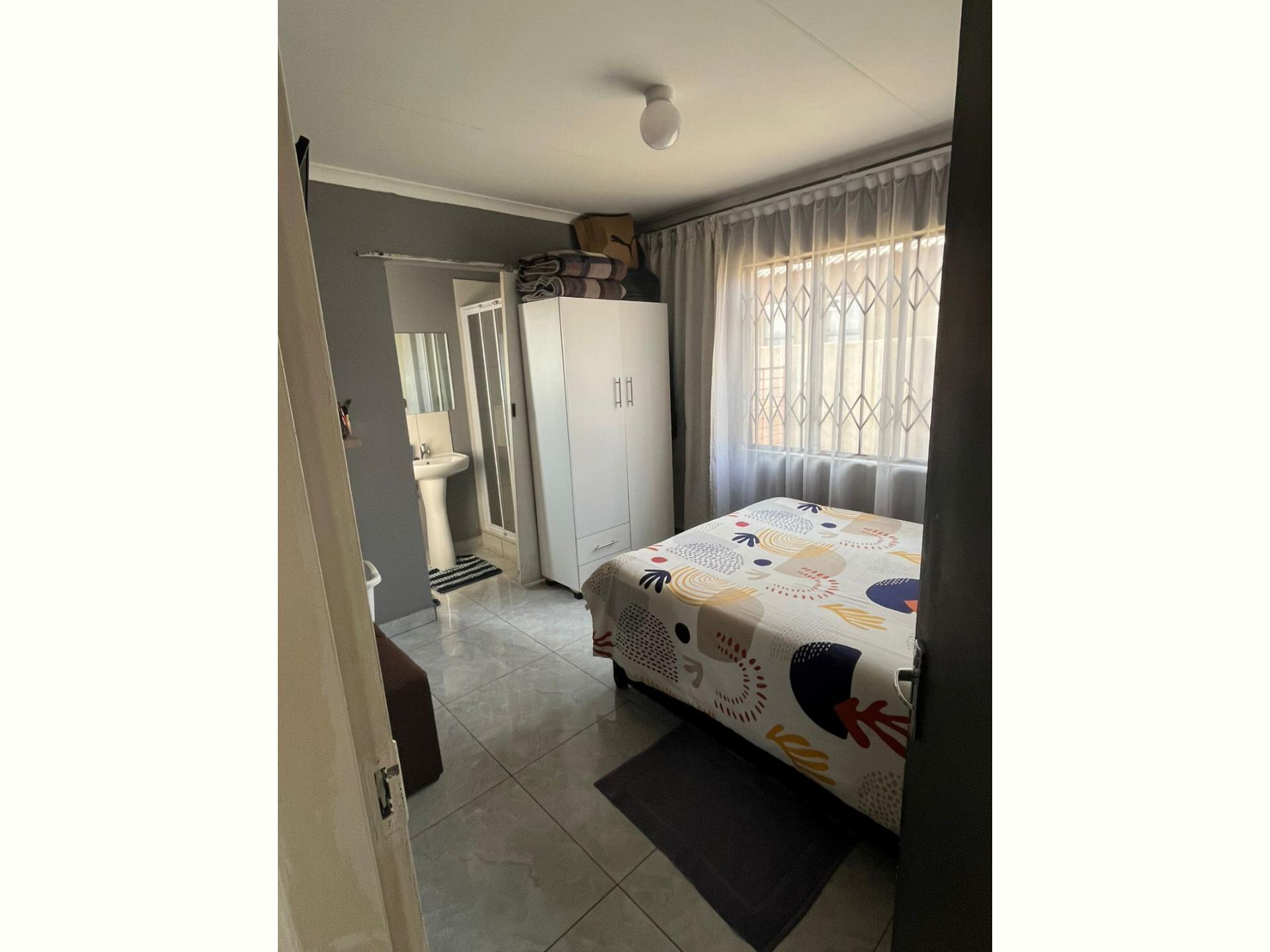  of property in Dawn Park