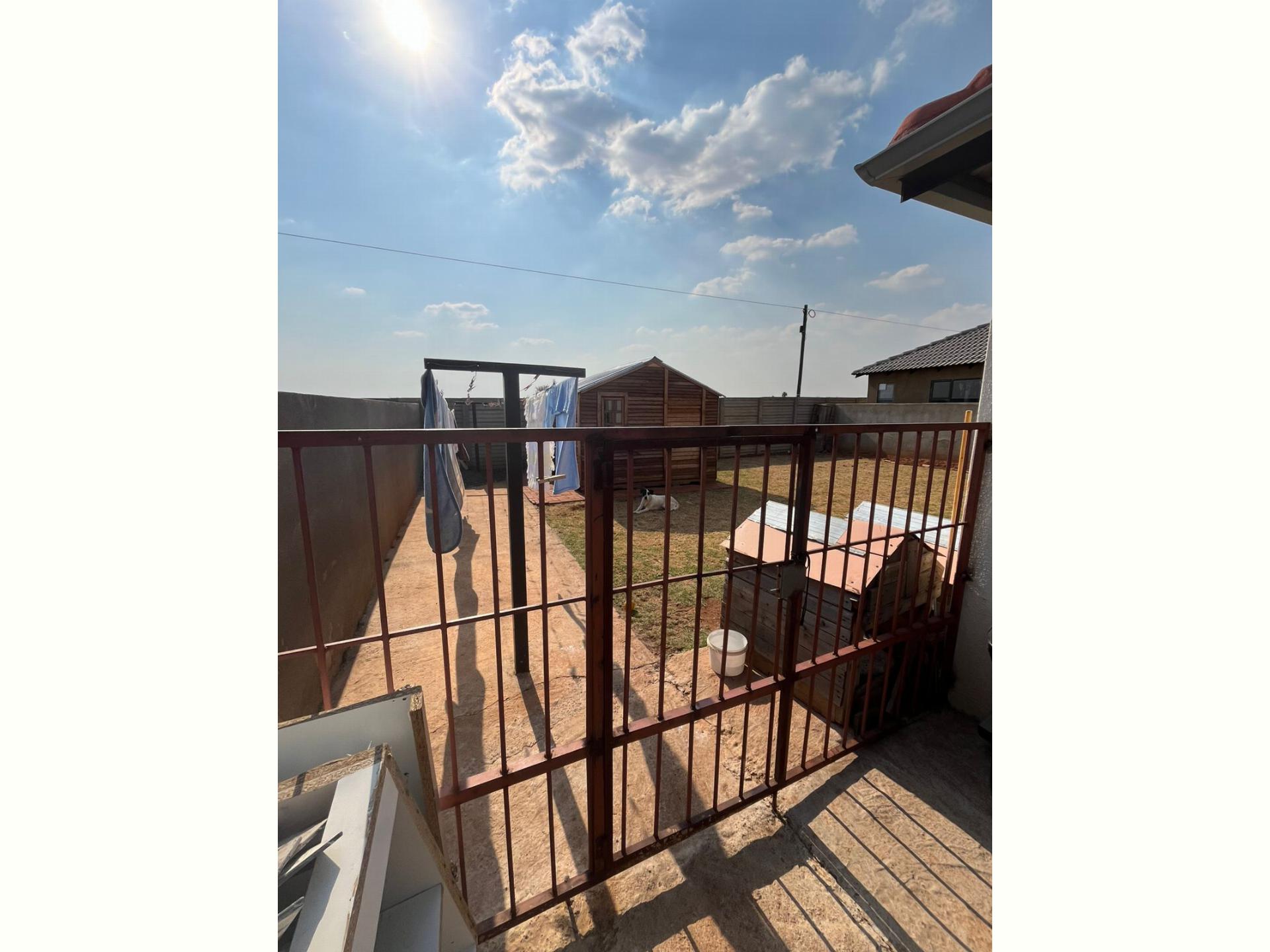  of property in Dawn Park