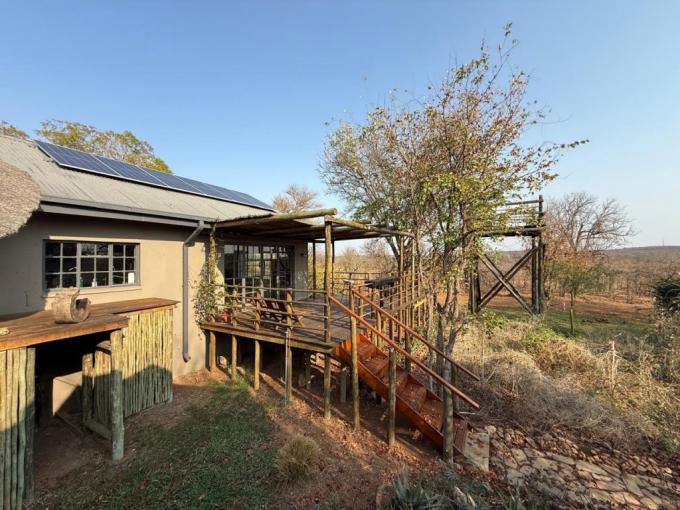 4 Bedroom House to Rent in Hoedspruit - Property to rent - MR694560