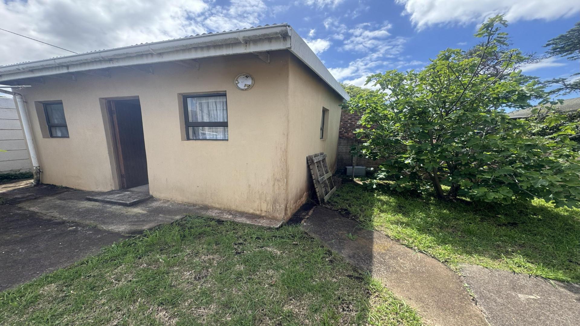 Flatlet of property in Kaysers Beach