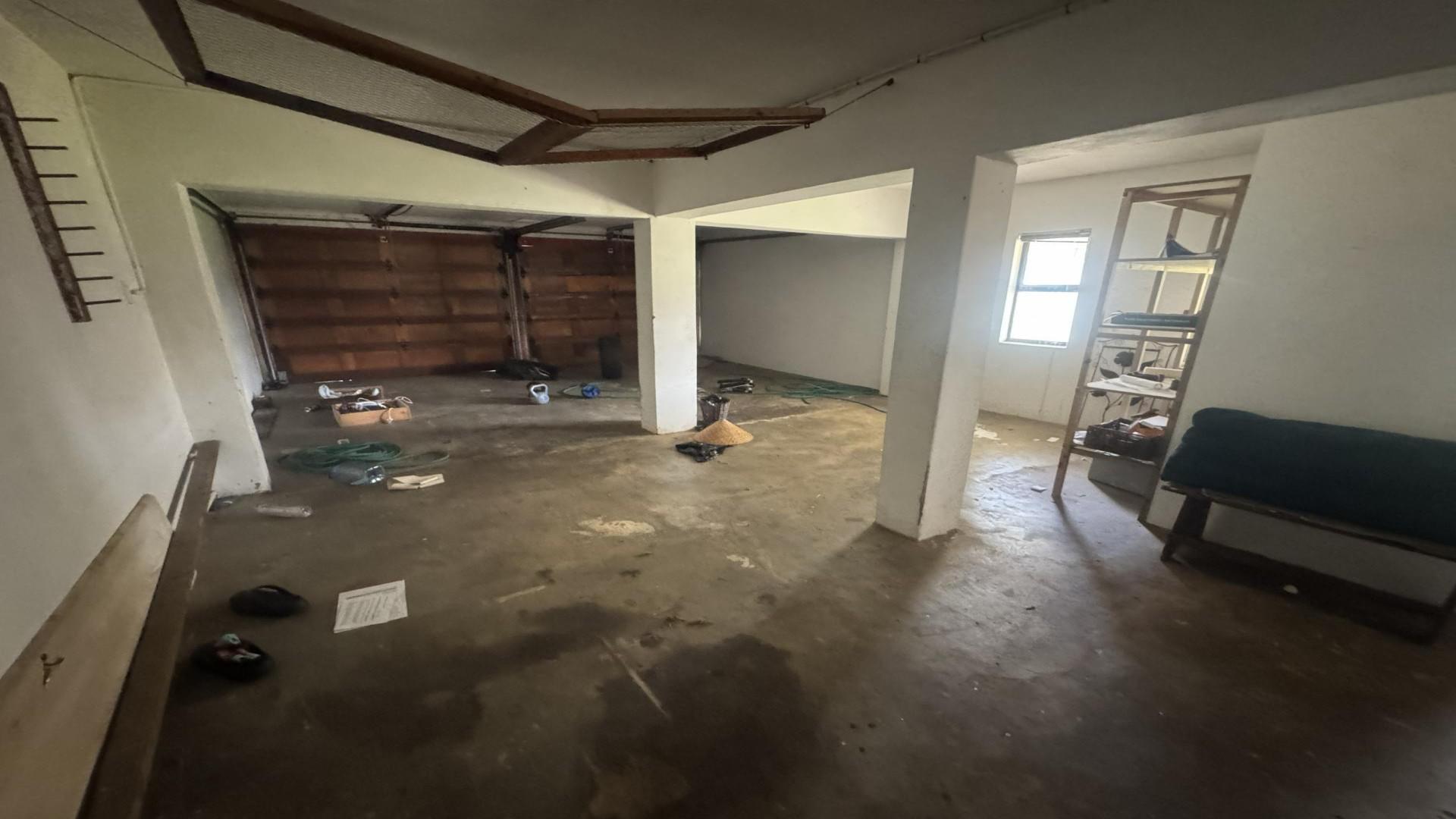 Garage of property in Kaysers Beach