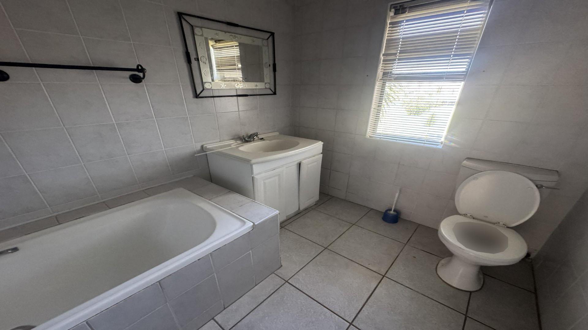Bathroom 1 of property in Kaysers Beach