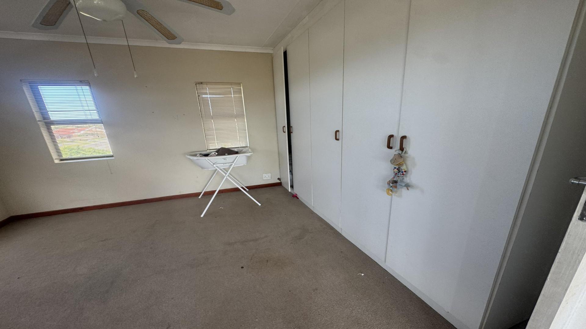 Bed Room 1 of property in Kaysers Beach