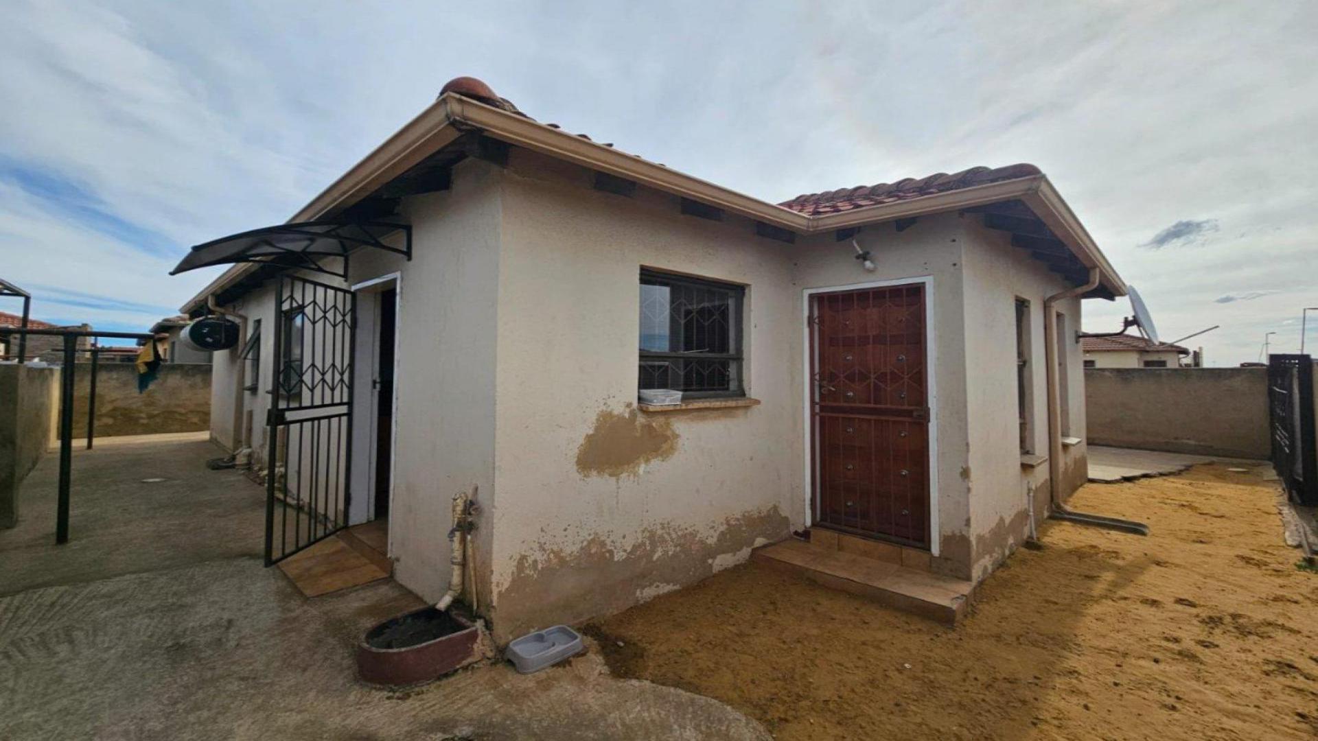 Backyard of property in Vanderbijlpark