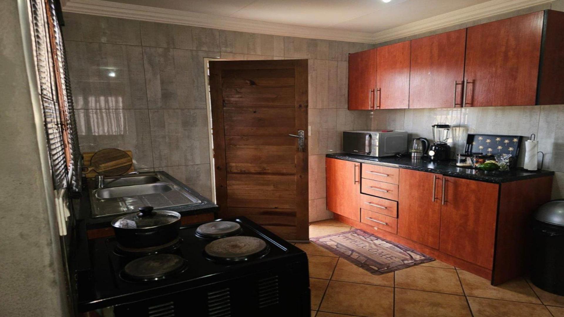 Kitchen of property in Vanderbijlpark