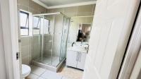 Bathroom 2 of property in Bloemspruit