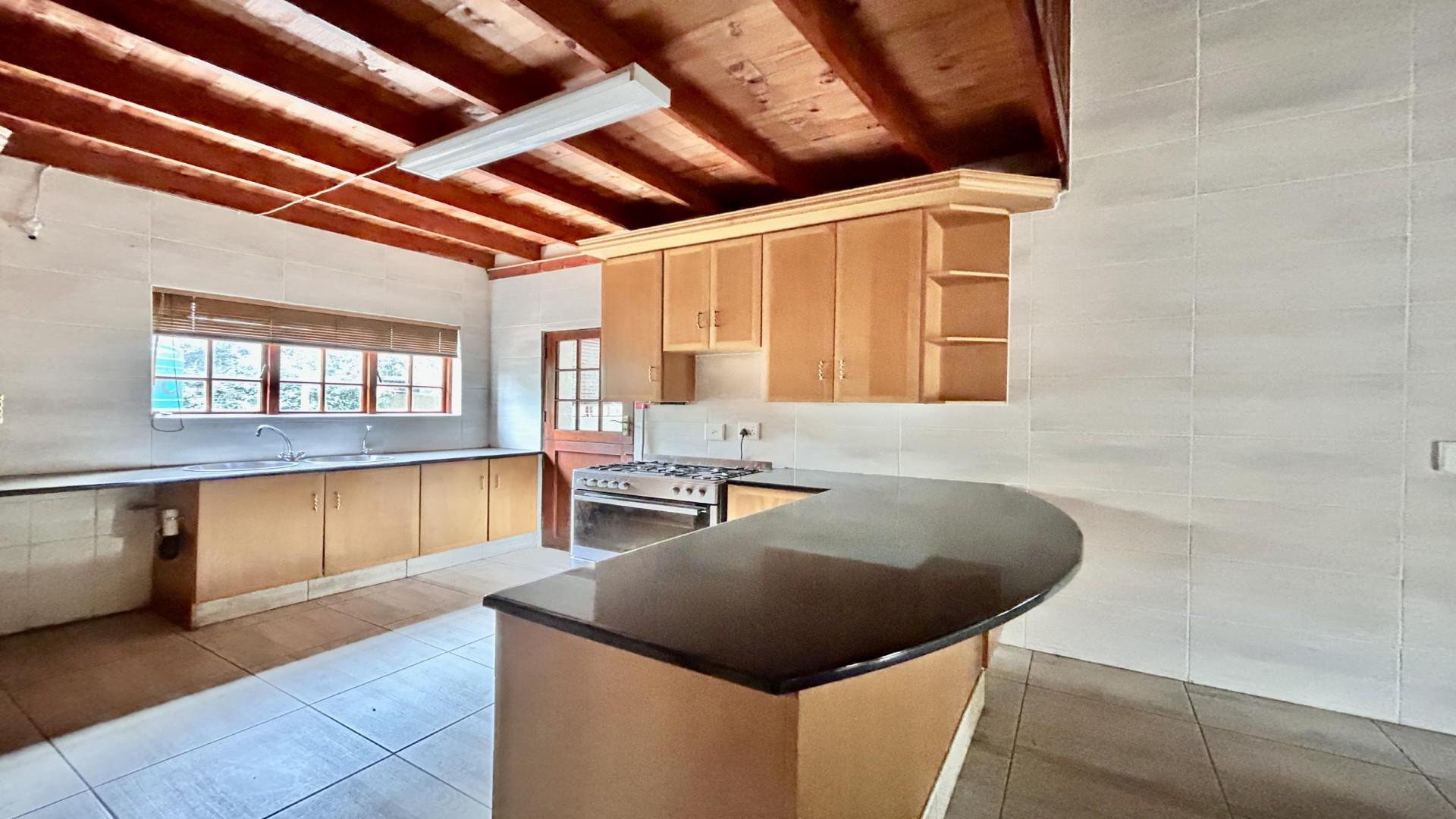 Kitchen of property in Melodie