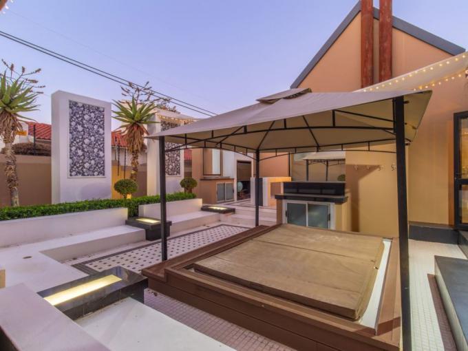 3 Bedroom House for Sale For Sale in Magaliessig - MR694674