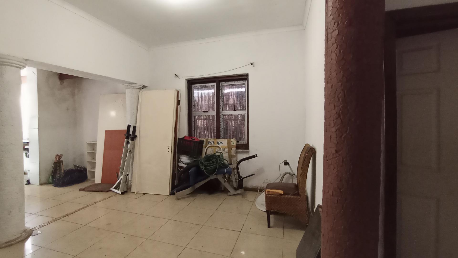 Dining Room - 34 square meters of property in Kensington - JHB