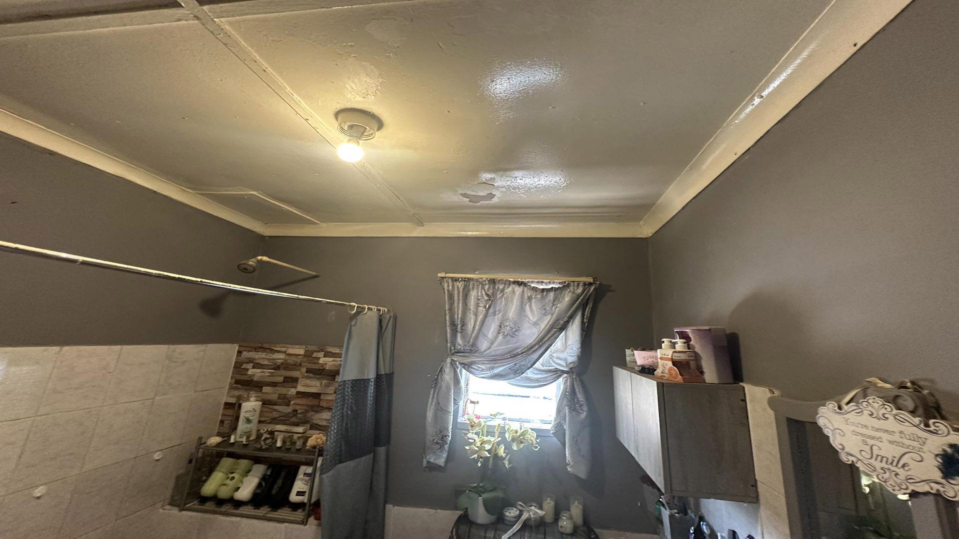 Bathroom 2 of property in Reitz