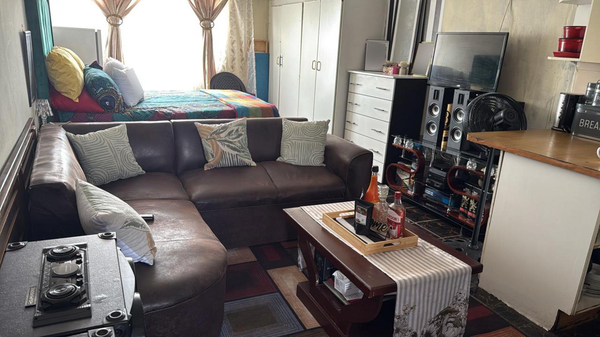 Lounges of property in Kempton Park