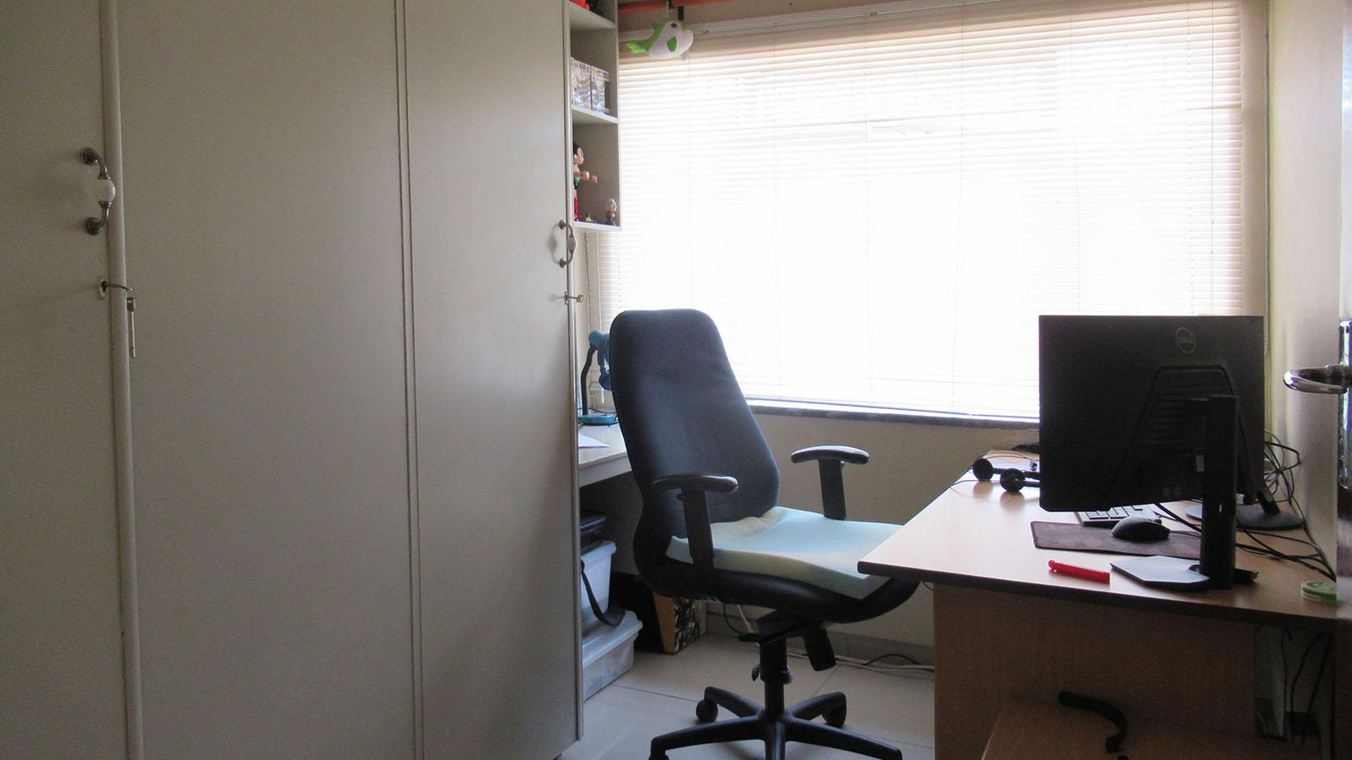 Study - 7 square meters of property in Ontdekkerspark