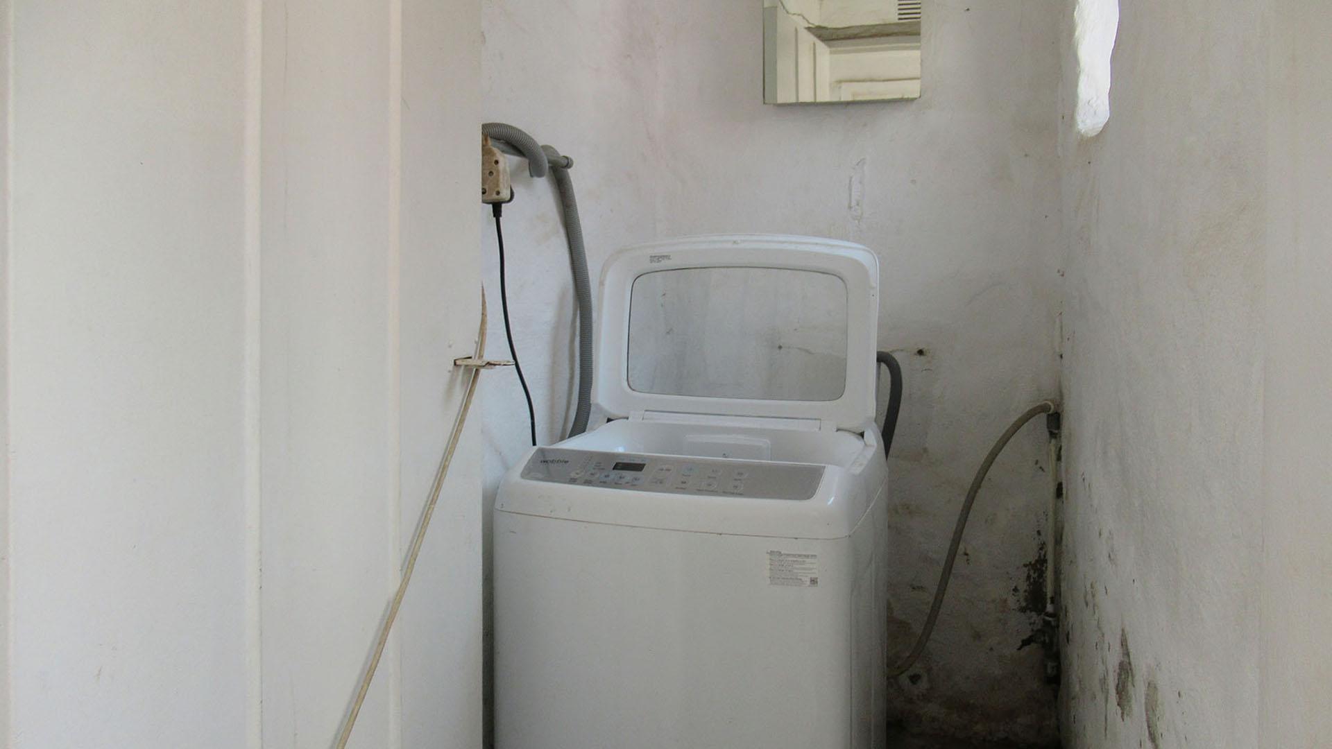 Laundry Room  - 2 square meters of property in Ontdekkerspark