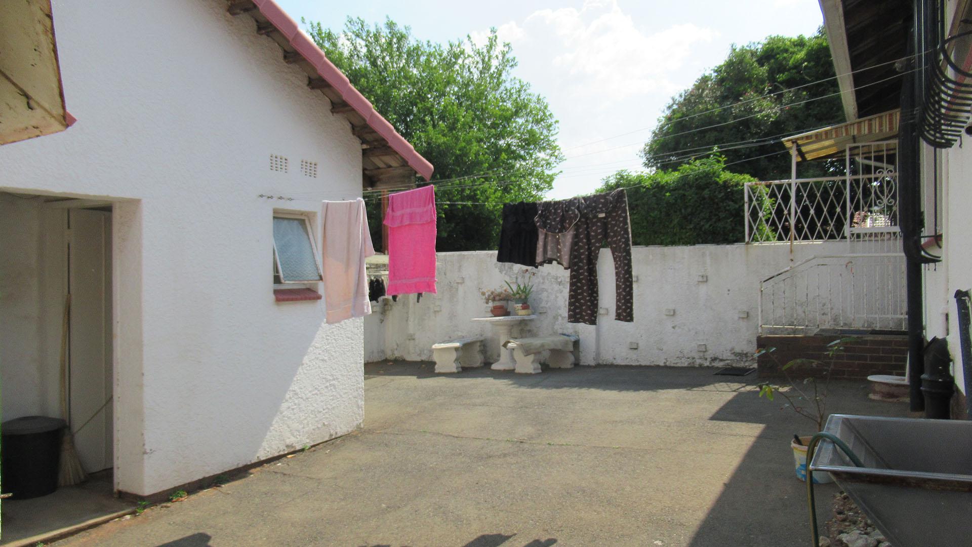 Spaces - 9 square meters of property in Ontdekkerspark