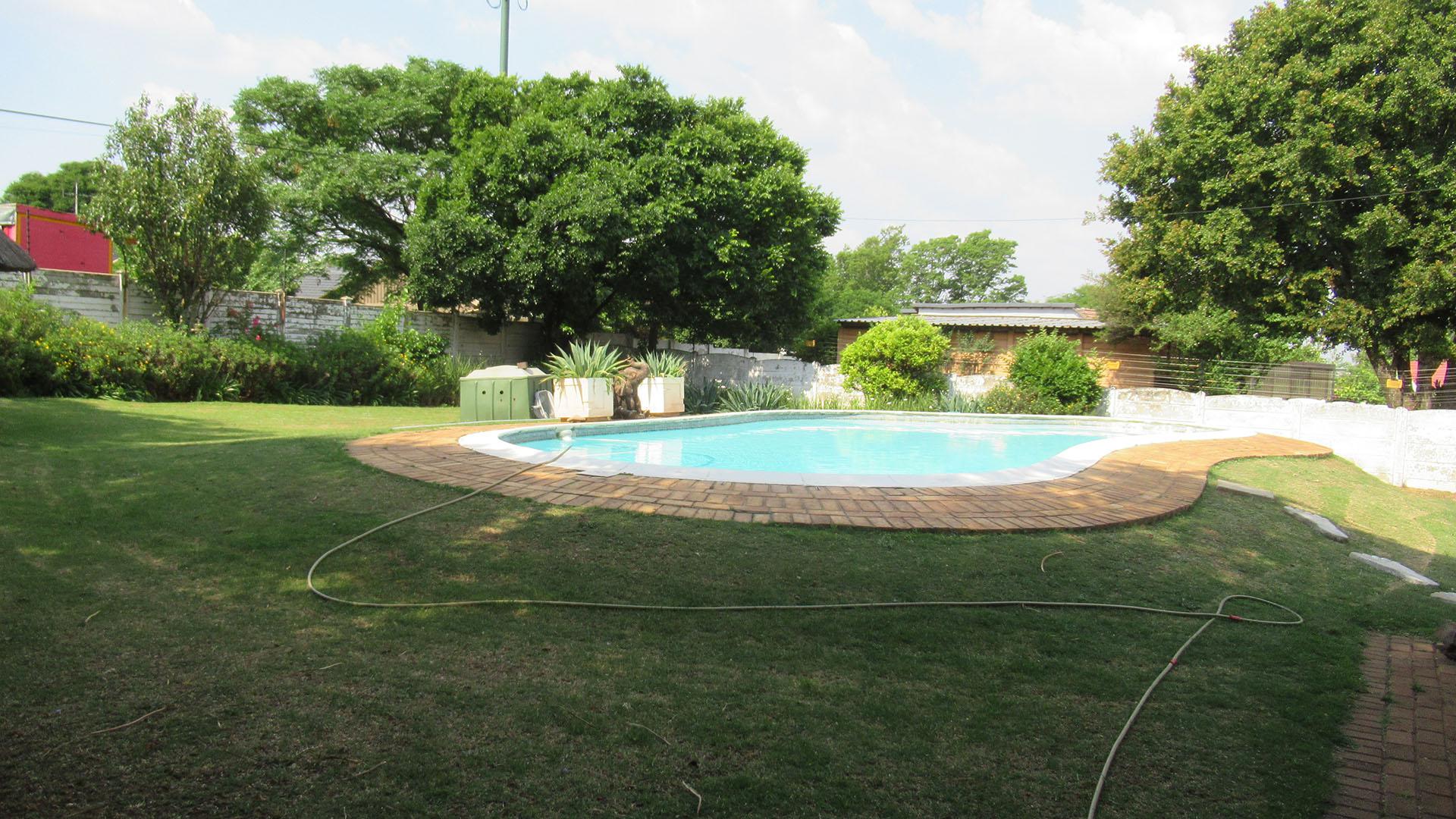 Backyard of property in Ontdekkerspark