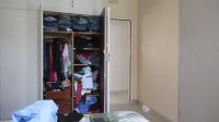 Bed Room 1 - 13 square meters of property in Ontdekkerspark