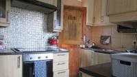 Kitchen - 10 square meters of property in Elandspark