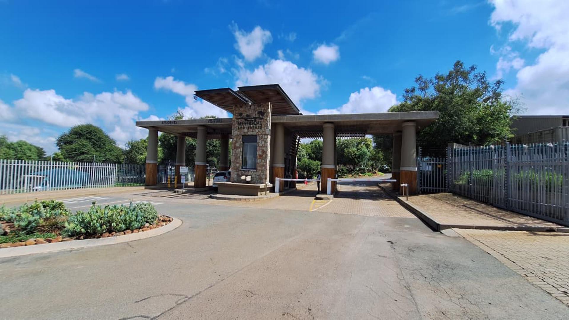 Front View of property in Meyersdal