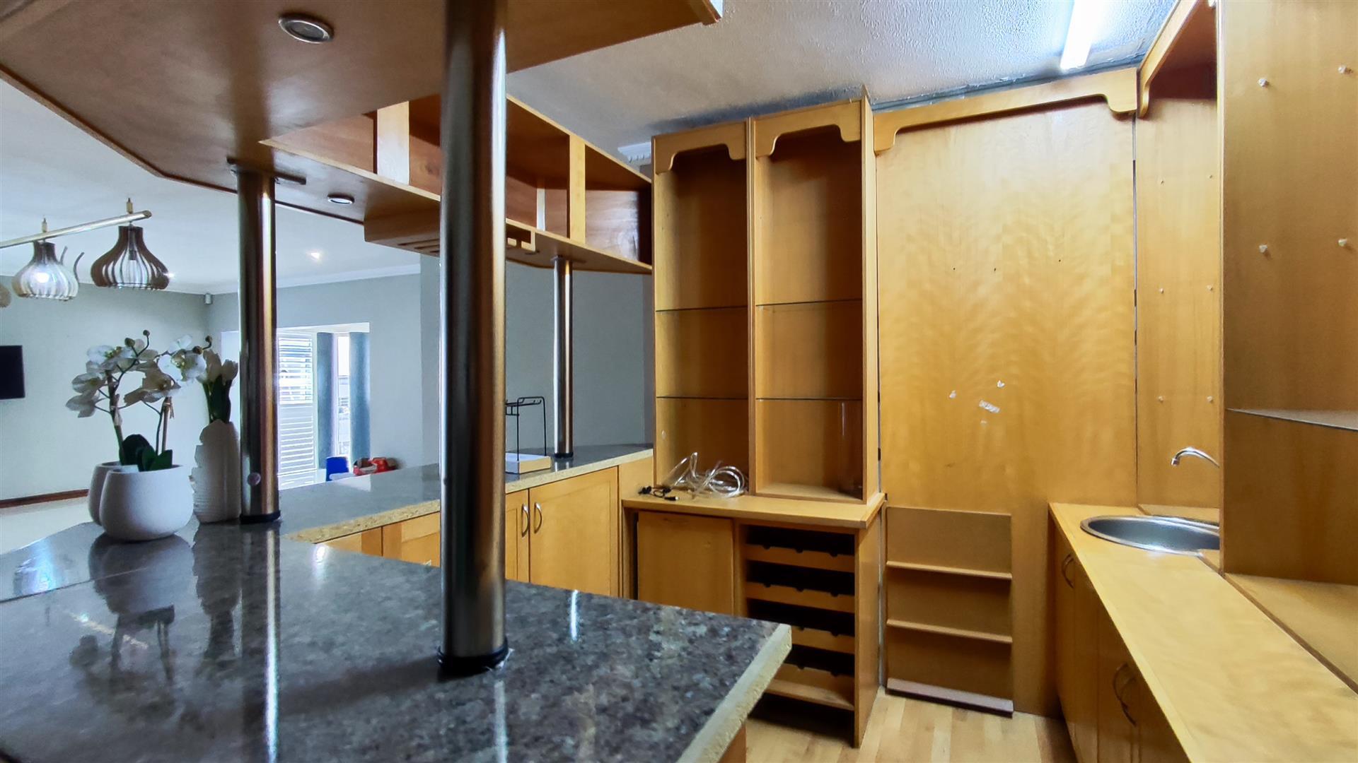 Entertainment - 85 square meters of property in Vanderbijlpark