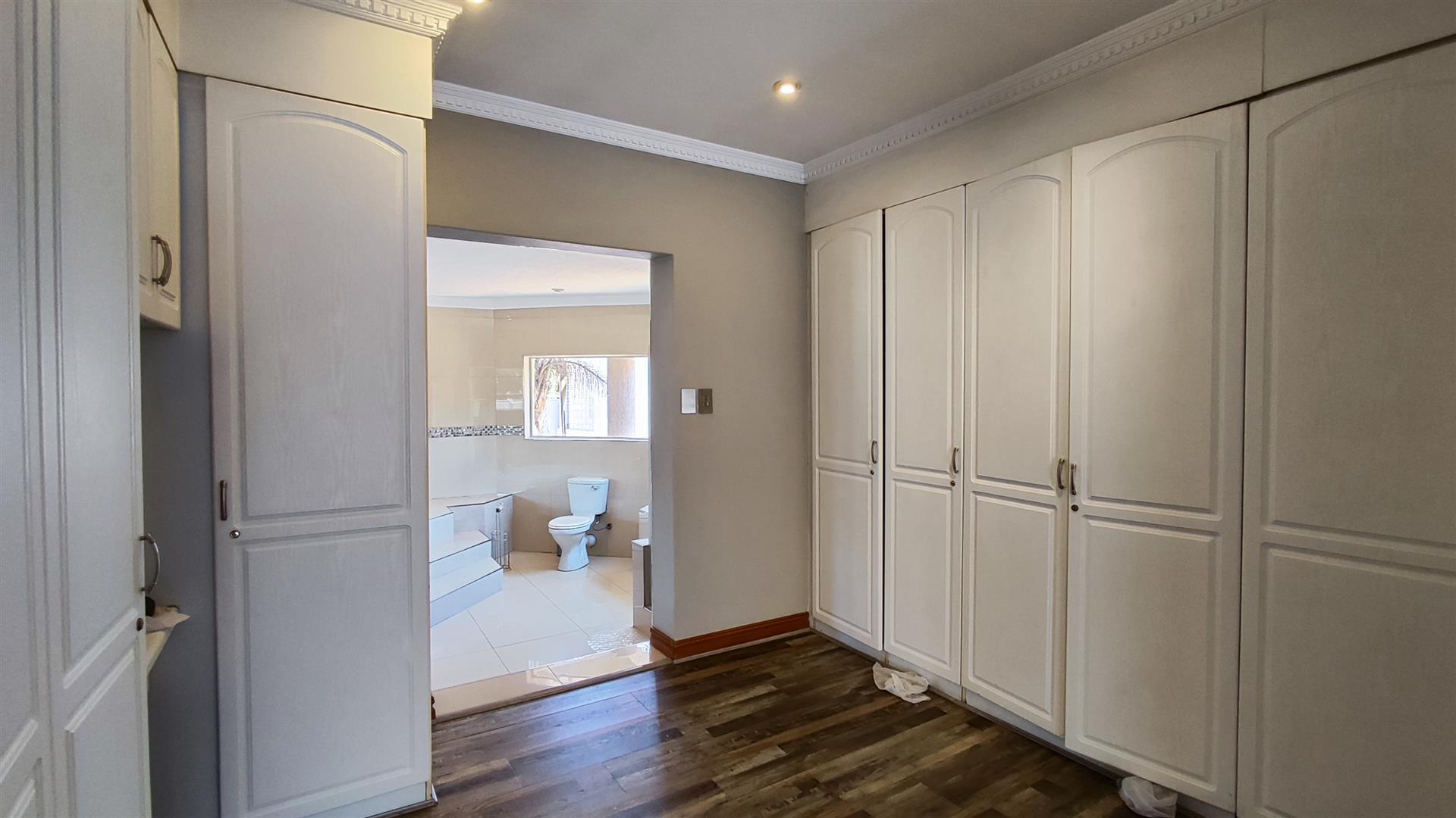 Spaces - 68 square meters of property in Vanderbijlpark