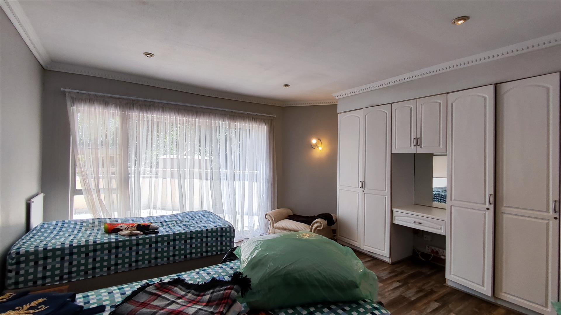 Bed Room 3 - 31 square meters of property in Vanderbijlpark