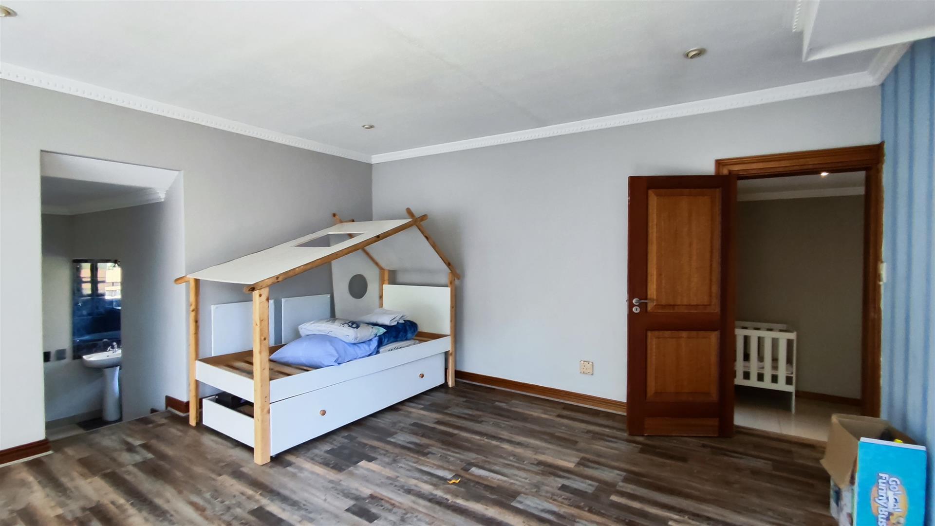 Bed Room 5+ - 40 square meters of property in Vanderbijlpark