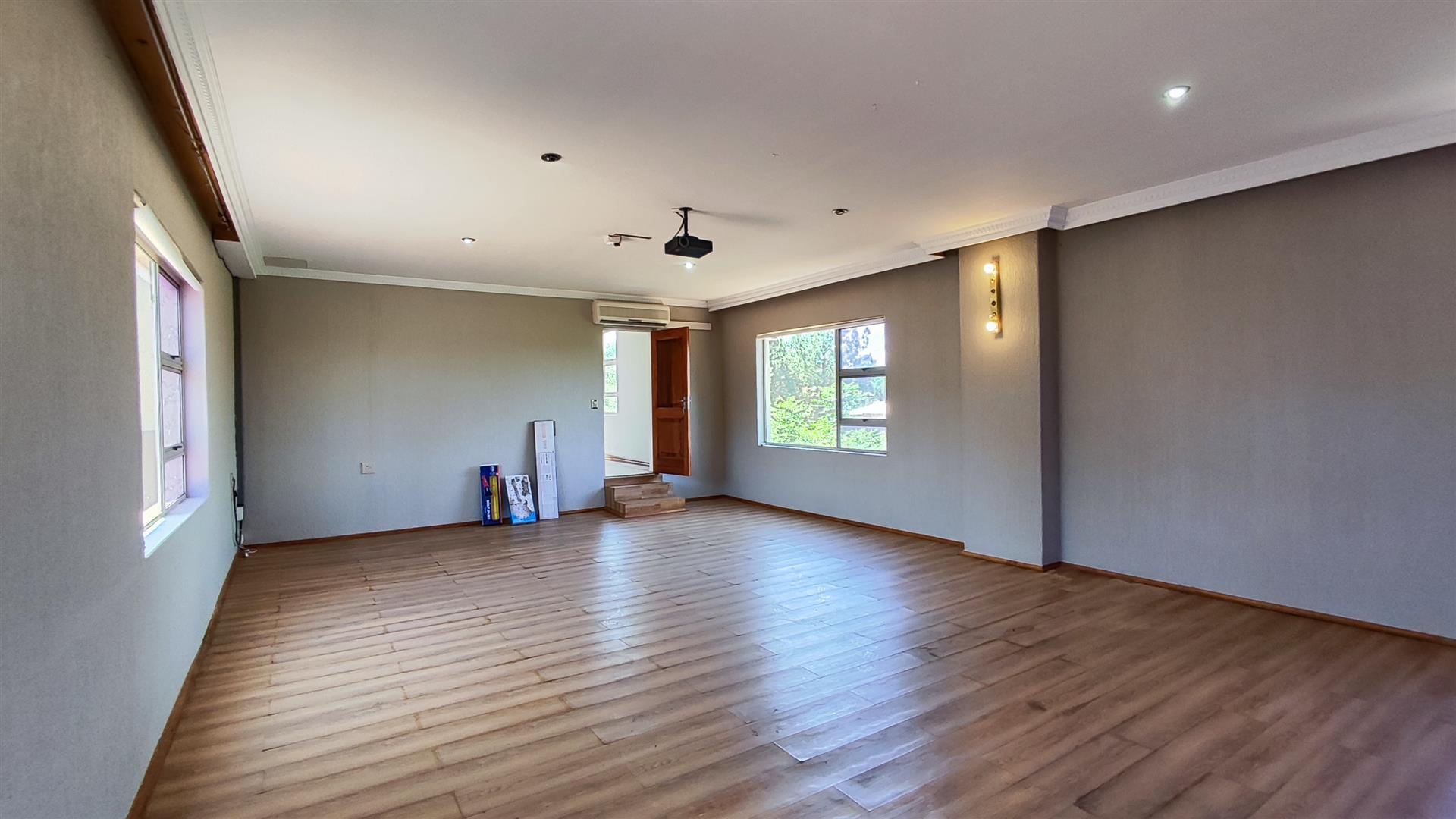 Spaces - 68 square meters of property in Vanderbijlpark