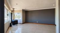 Lounges - 84 square meters of property in Vanderbijlpark