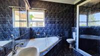 Bathroom 2 - 9 square meters of property in Vanderbijlpark