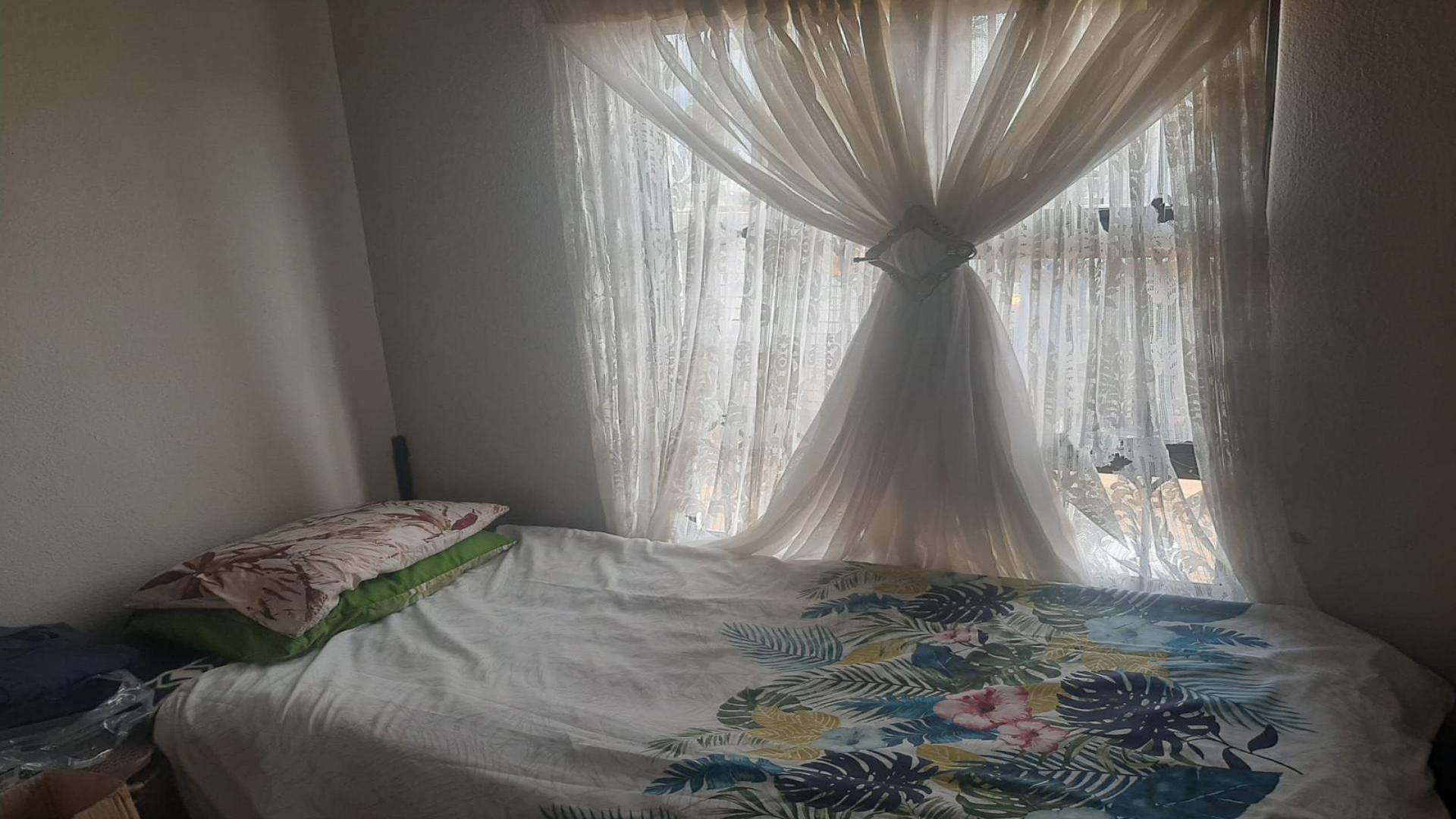 Bed Room 2 of property in Zamdela