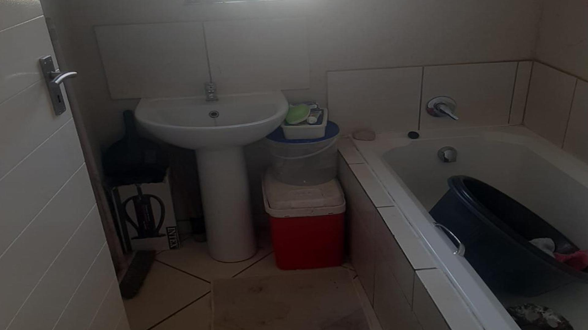 Bathroom 1 of property in Zamdela