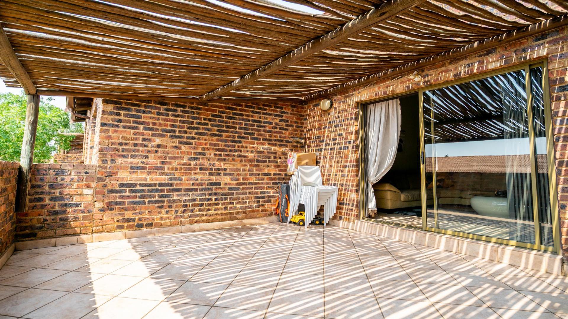 Balcony - 19 square meters of property in Noordhang