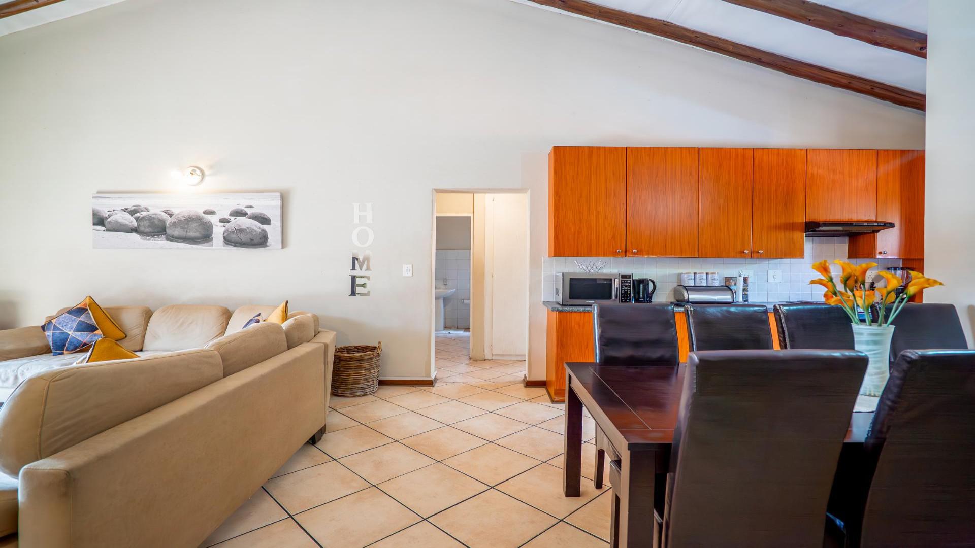 Dining Room of property in Noordhang