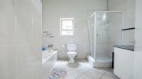 Bathroom 2 of property in Noordhang