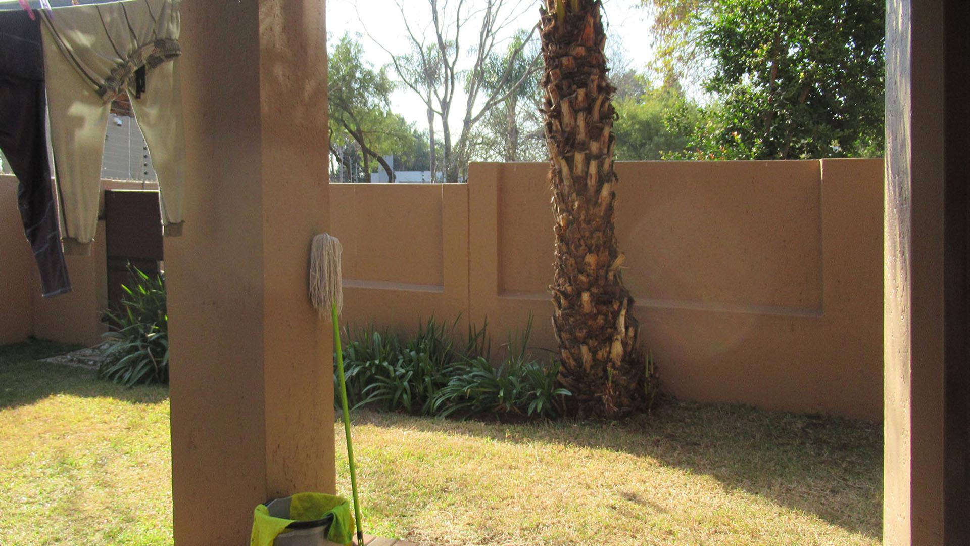 Patio - 9 square meters of property in Pine Slopes A.H.